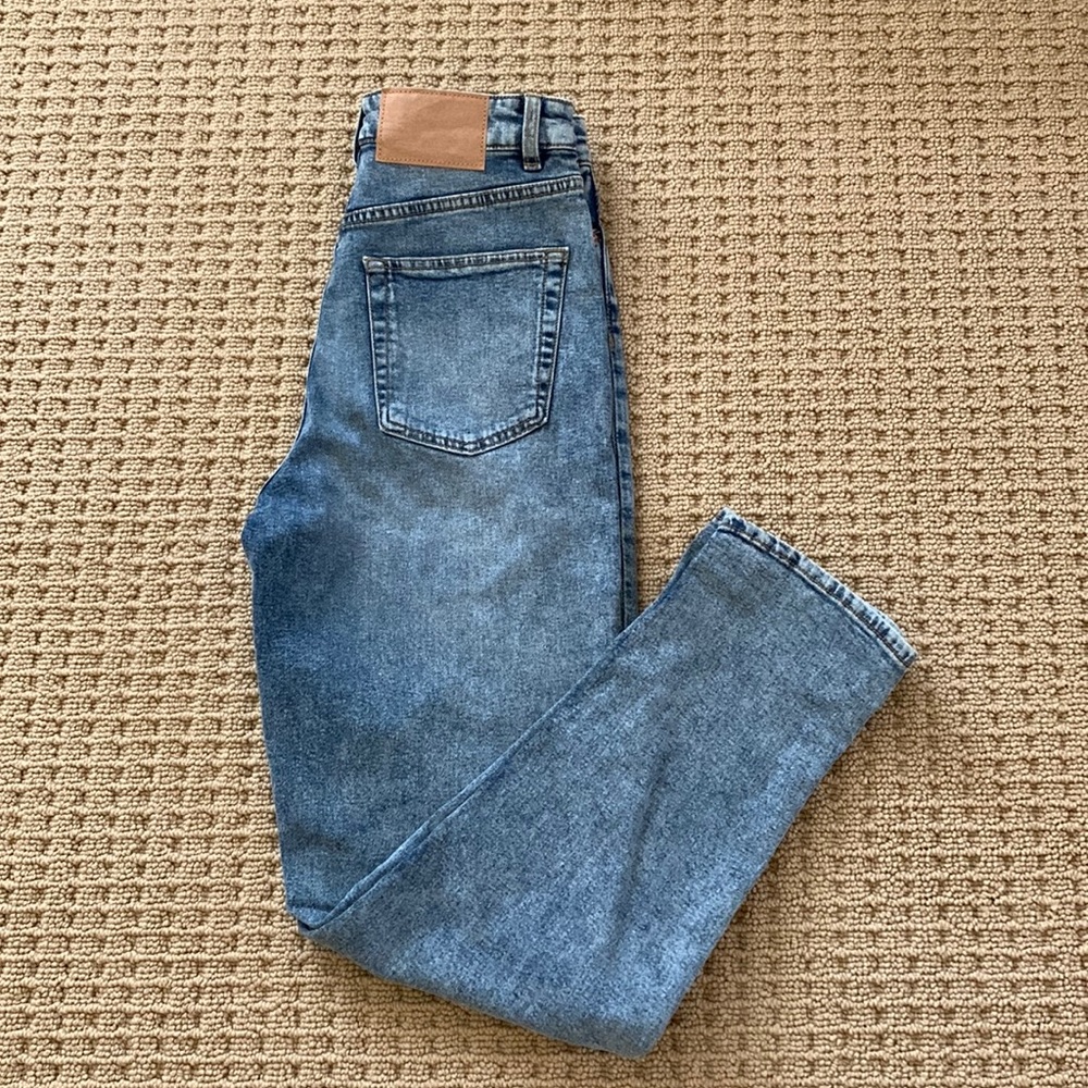 H&M Loose Mom Jeans US6